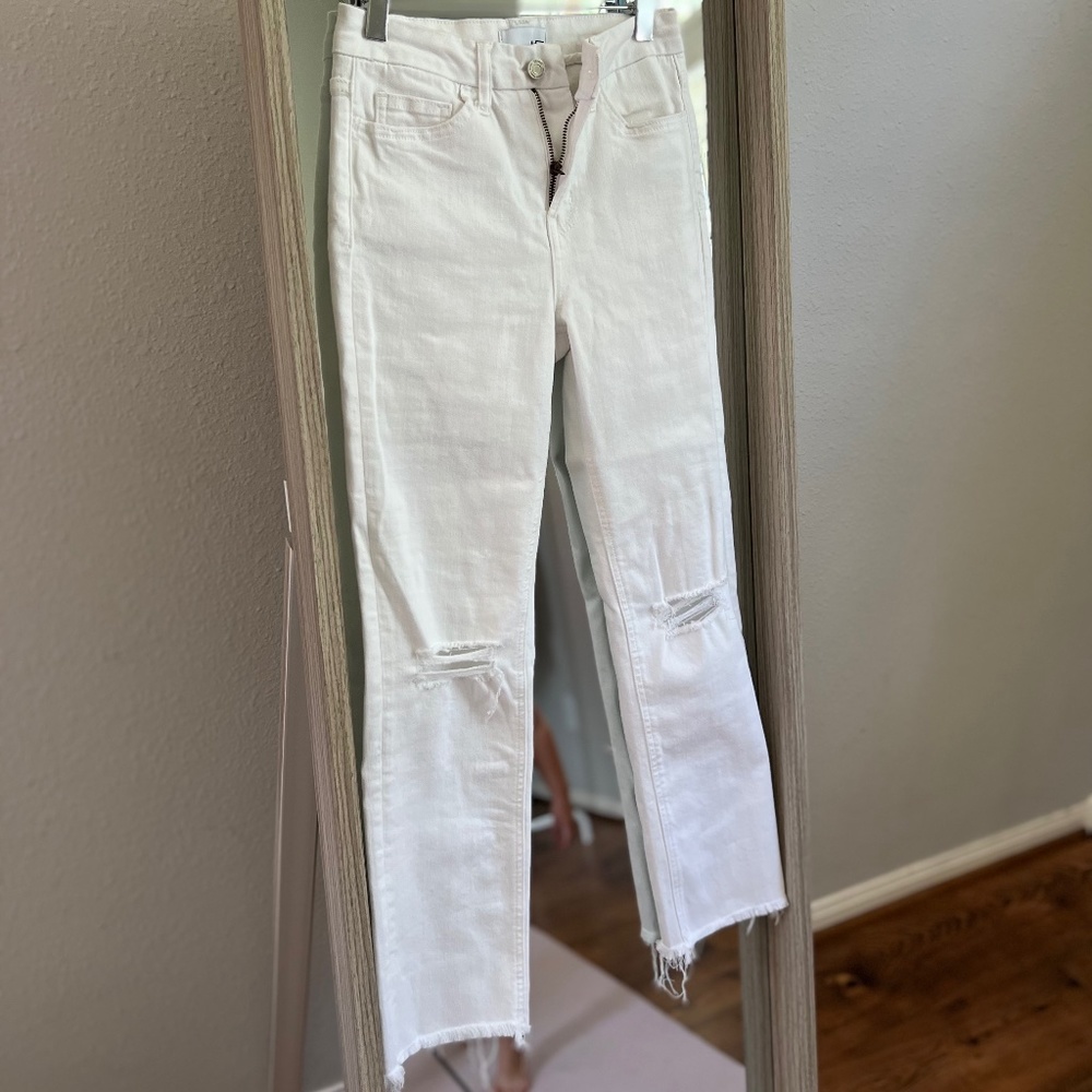 White skinny jeans